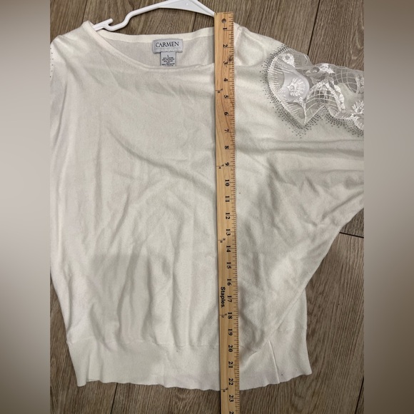 NWOT Large Carmen White Sweater with Delicate Lace and Bedazzled Jewels - Picture 7 of 9